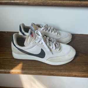 Nike fly 79 men sneakers size 9.5